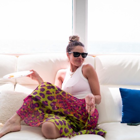 Alexis T. Realmuto lives a rich lifestyle.